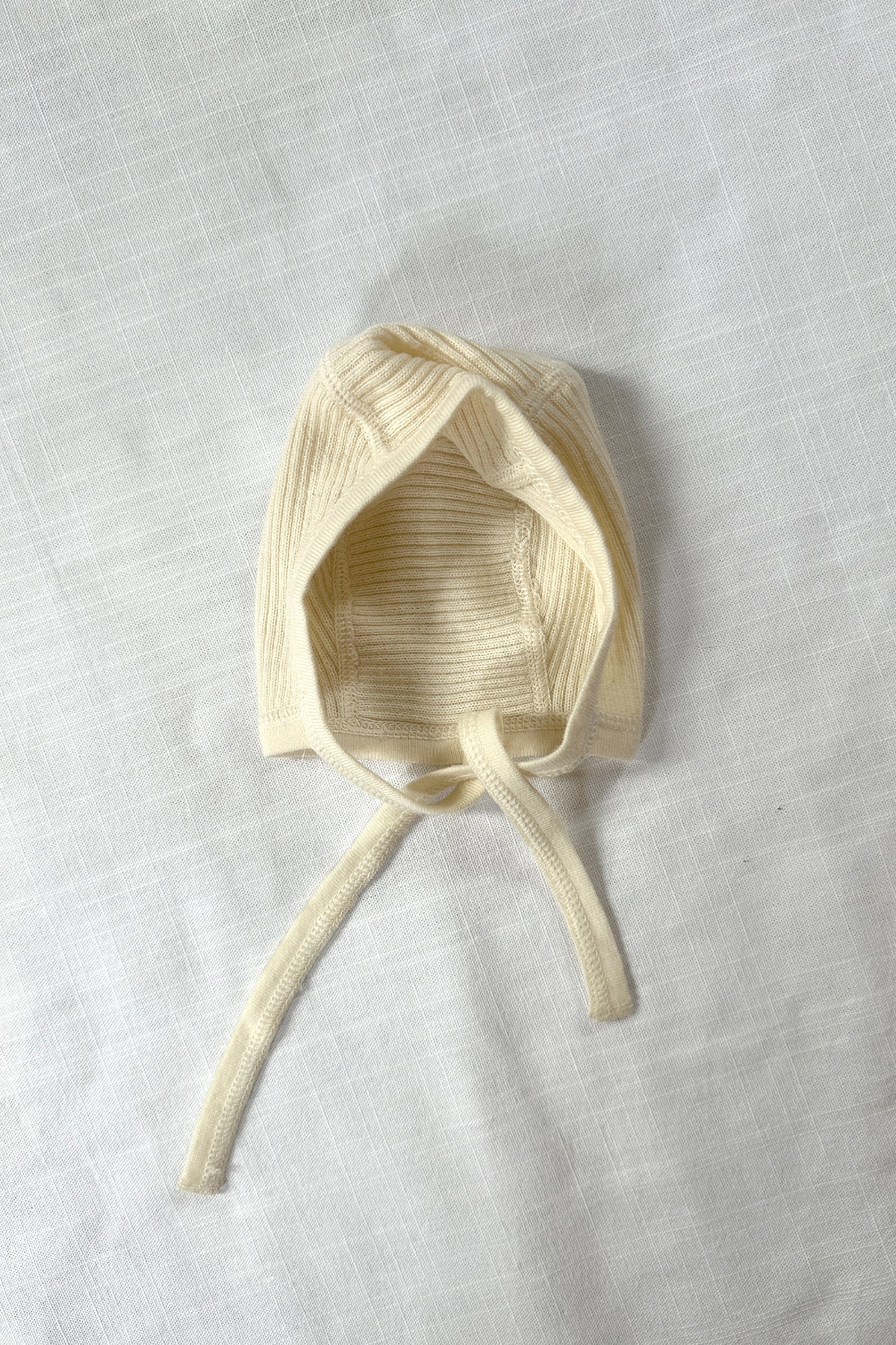 MINI: ARKET NEWBORN WOOL BONNET