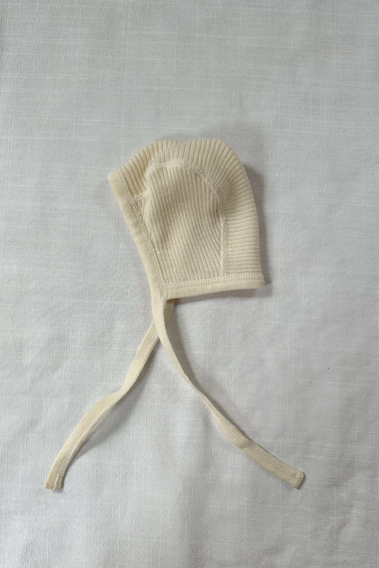 MINI: ARKET NEWBORN WOOL BONNET
