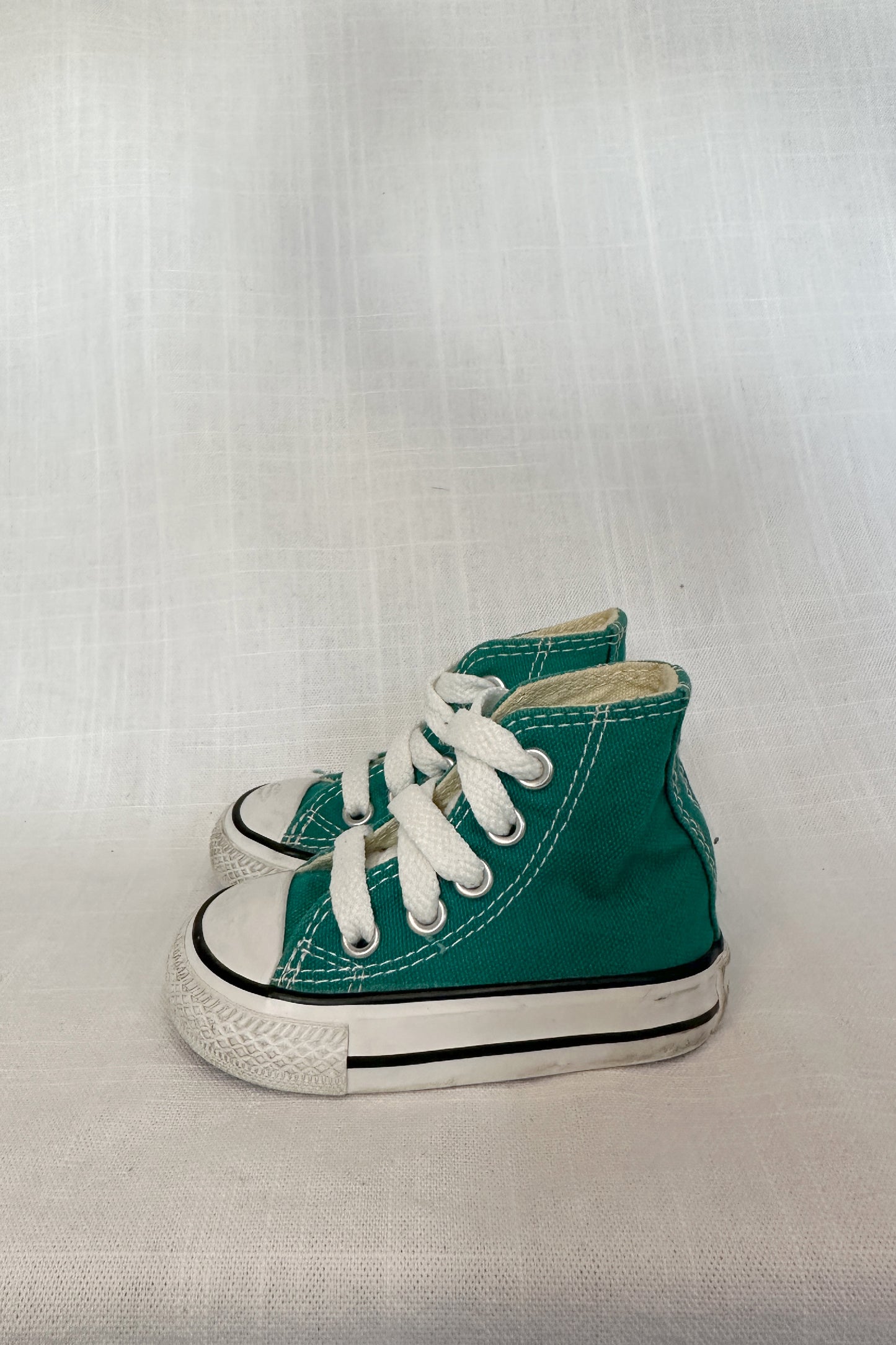 MINI: CONVERSE ALL STAR CHUCK TAYLOR HI-TOP