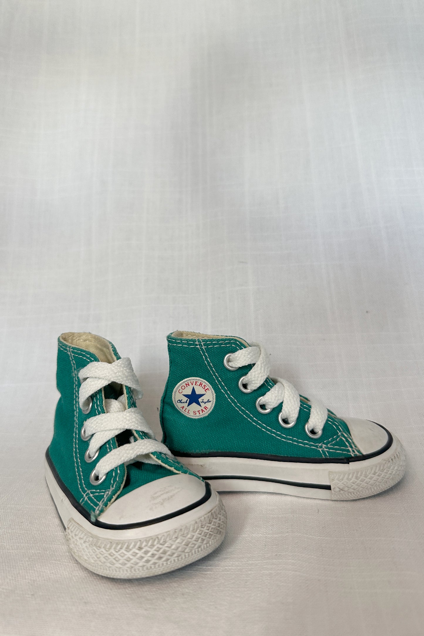MINI: CONVERSE ALL STAR CHUCK TAYLOR HI-TOP