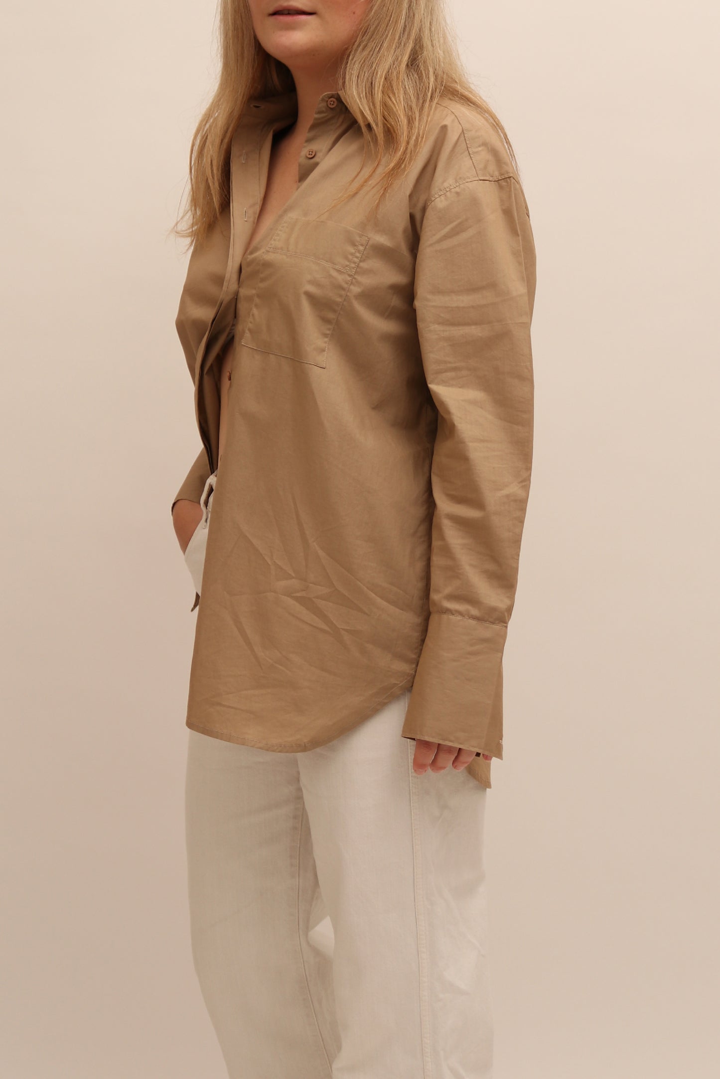 CONCEALED BUTTON STAND, RELAXED-FIT SHIRT