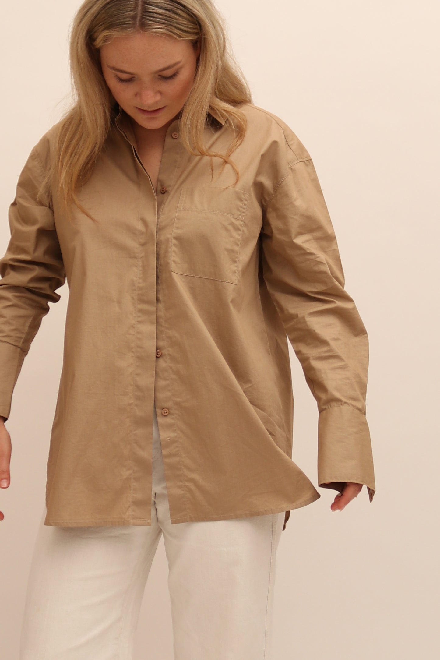CONCEALED BUTTON STAND, RELAXED-FIT SHIRT