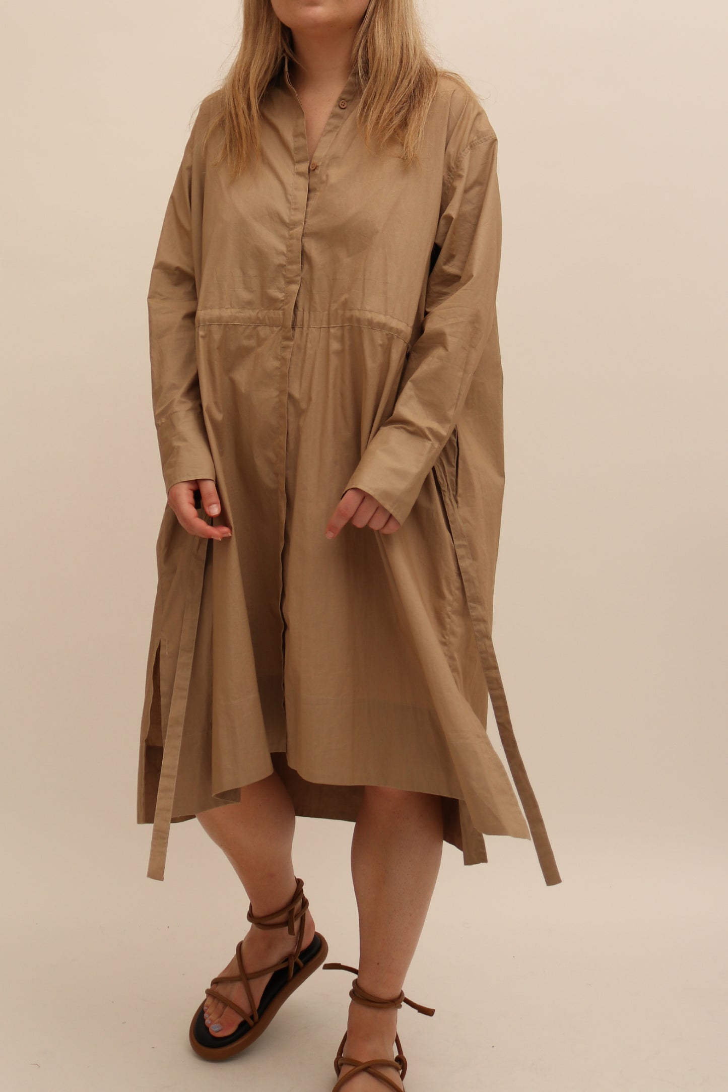 RELAXED COTTON POPLIN DRAWSTRING SHIRT DRESS