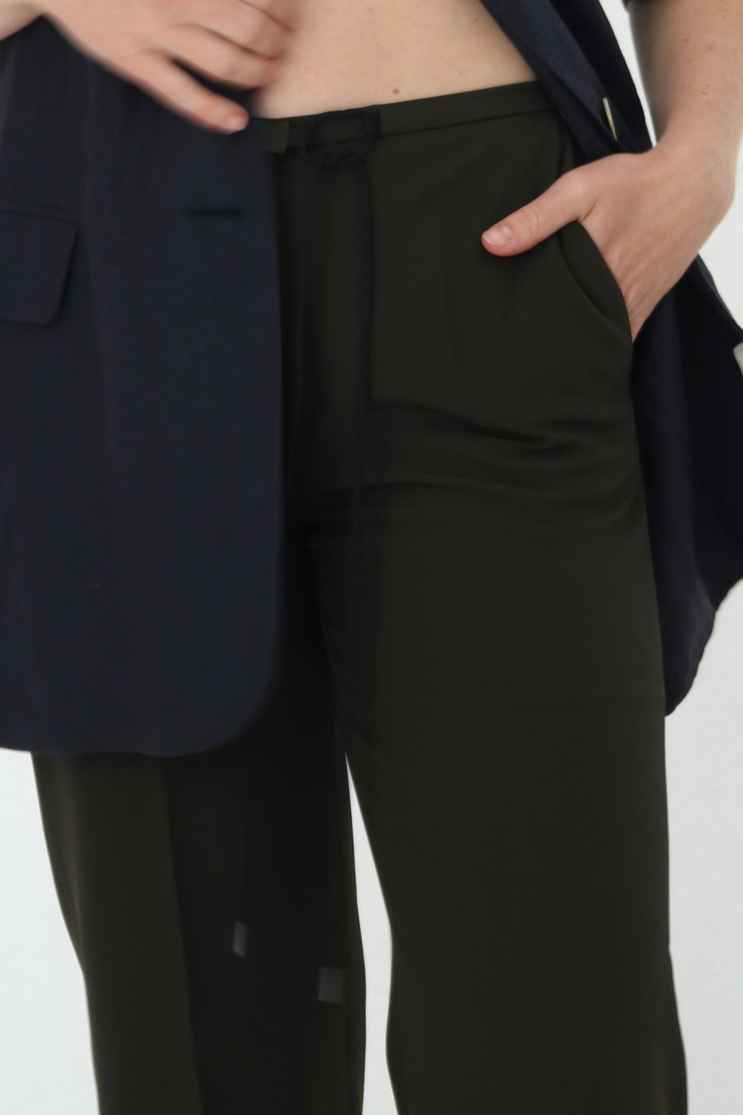 KHAKI TAILORED TROUSERS WITH TIE DETAIL