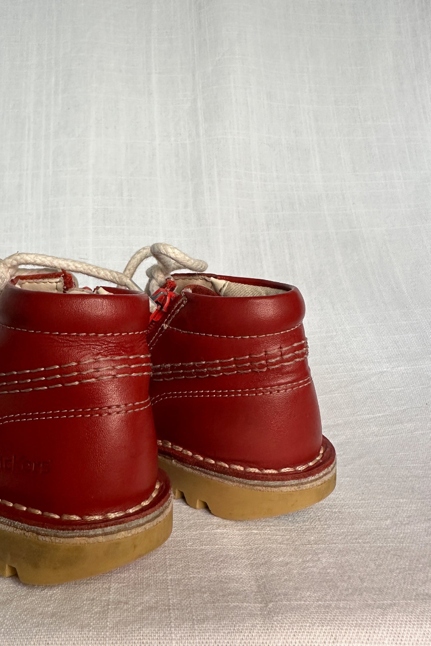 MINI: KICKERS UNISEX KICK HI ZIP LEATHER RED