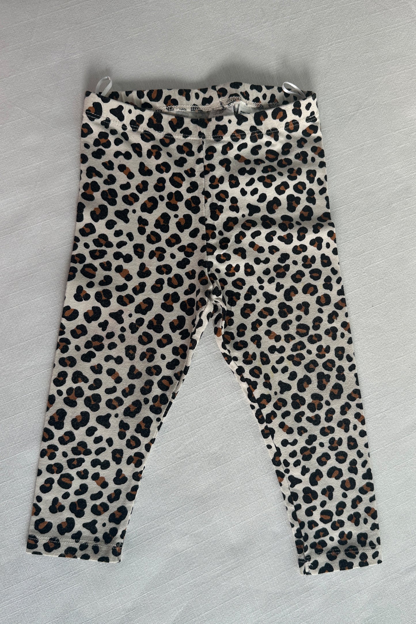 MINI: LEOPARD PRINT T-SHIRT + LEGGINGS CO-ORD
