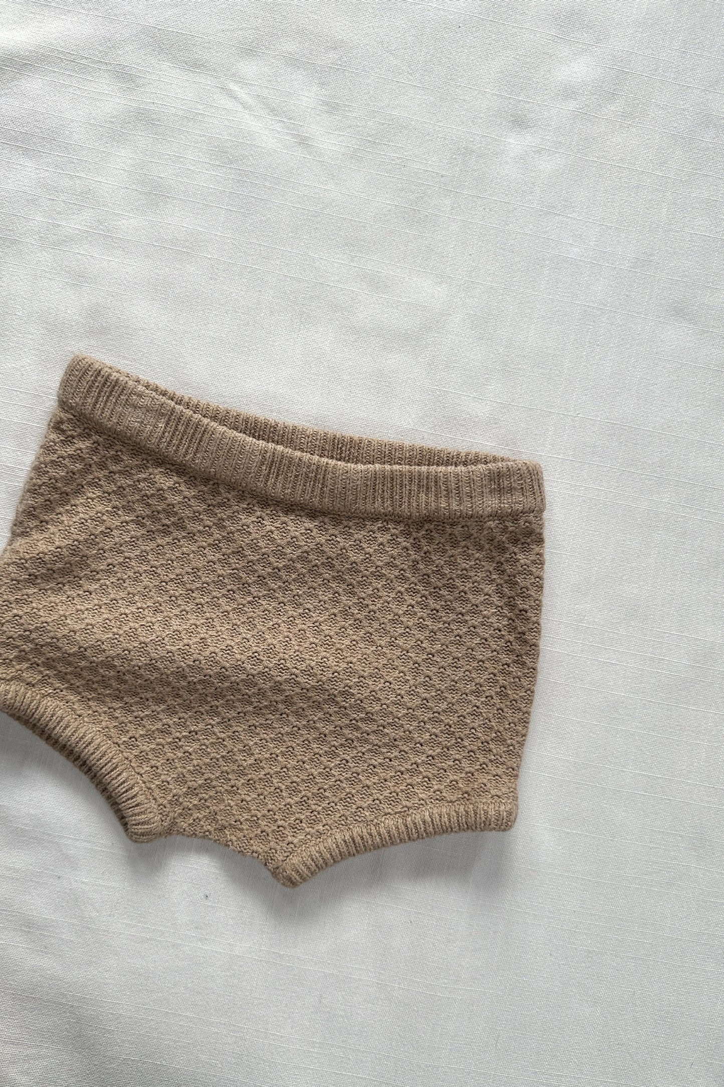 MINI: KNITTED CO-ORD SHORTS AND SWEATER