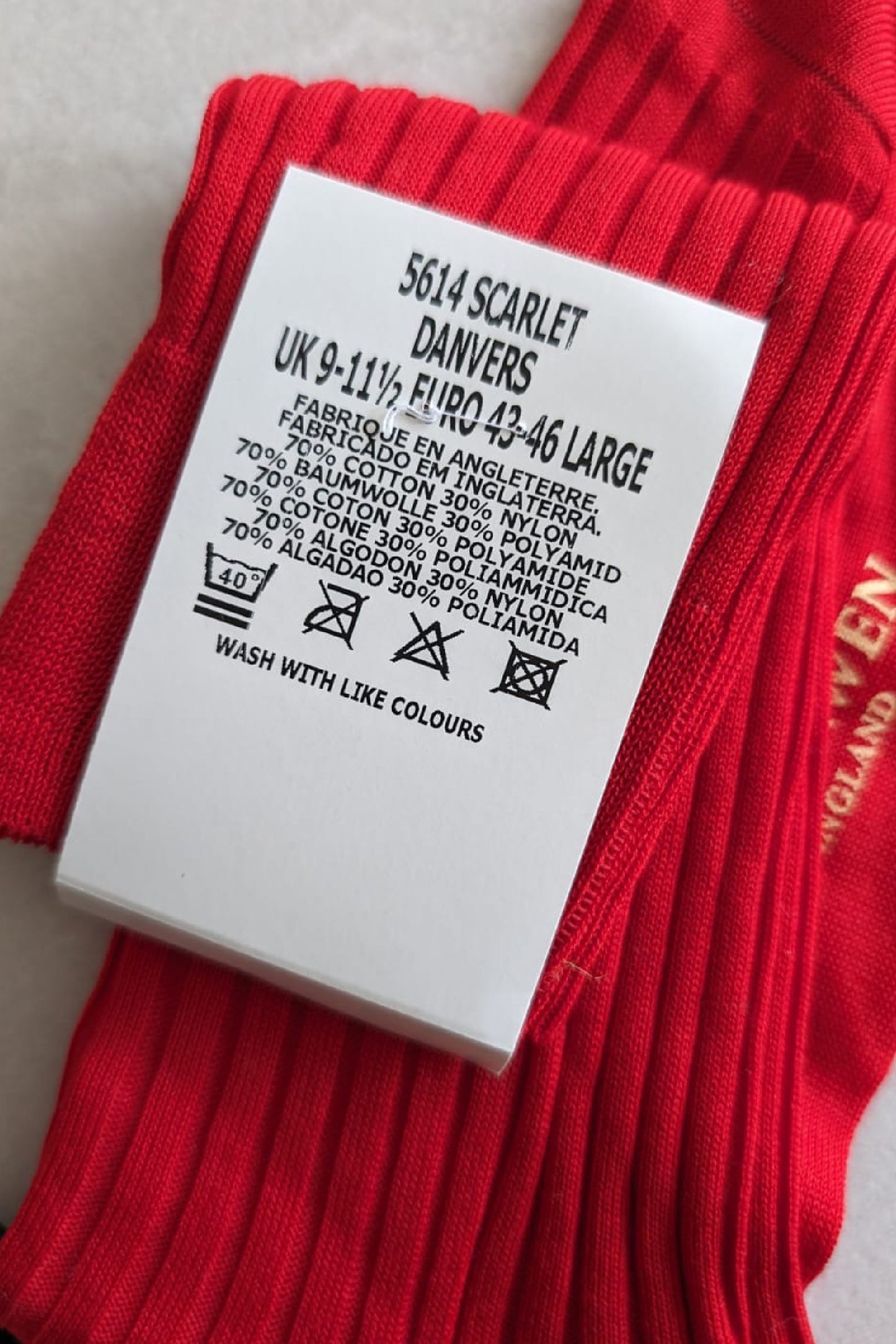 K&C MADE IN ENGLAND SCARLET SOCKS