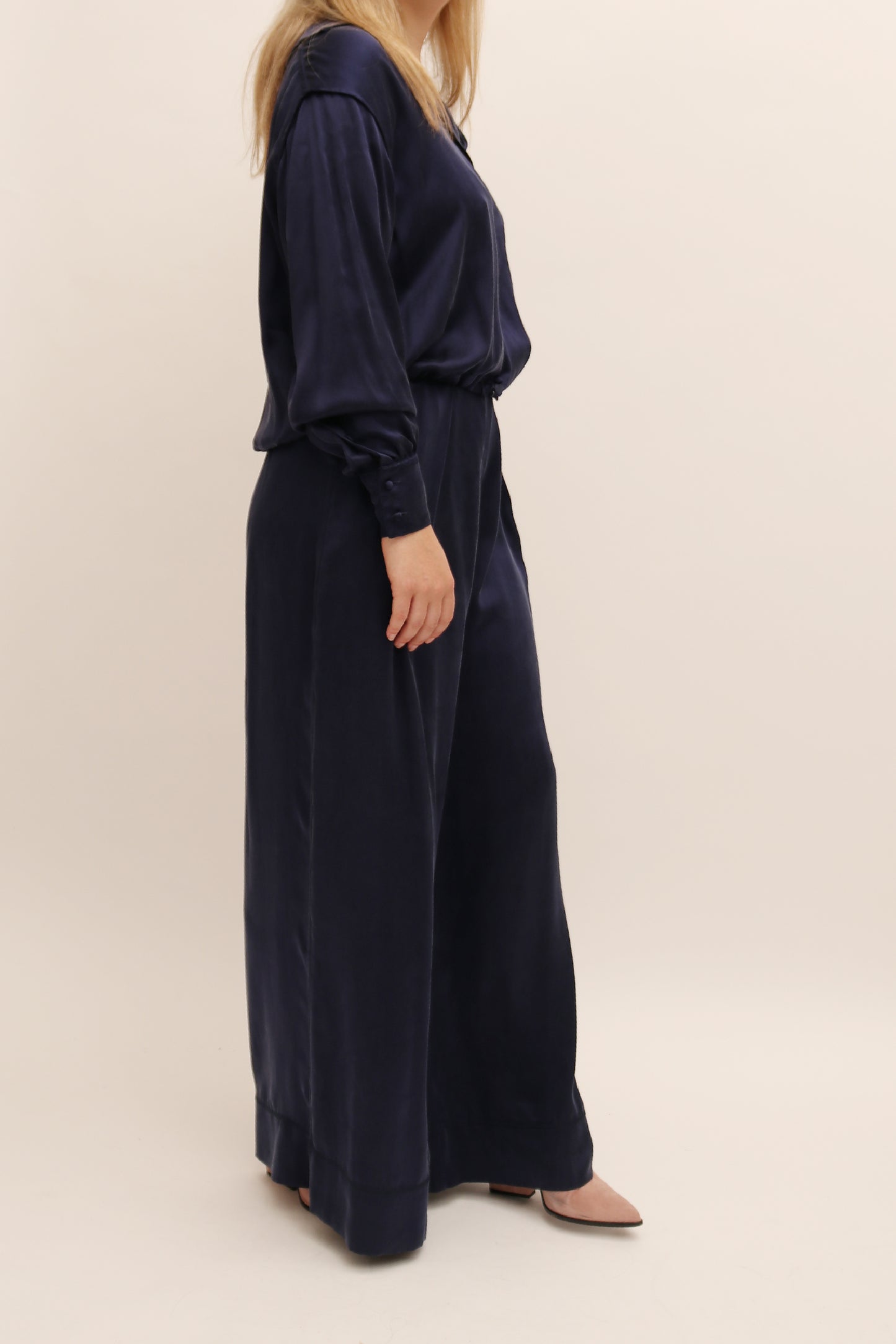 RENT: STEVENTAI SILK PYJAMAS-STYLE CO-ORD — from £36.75 per week