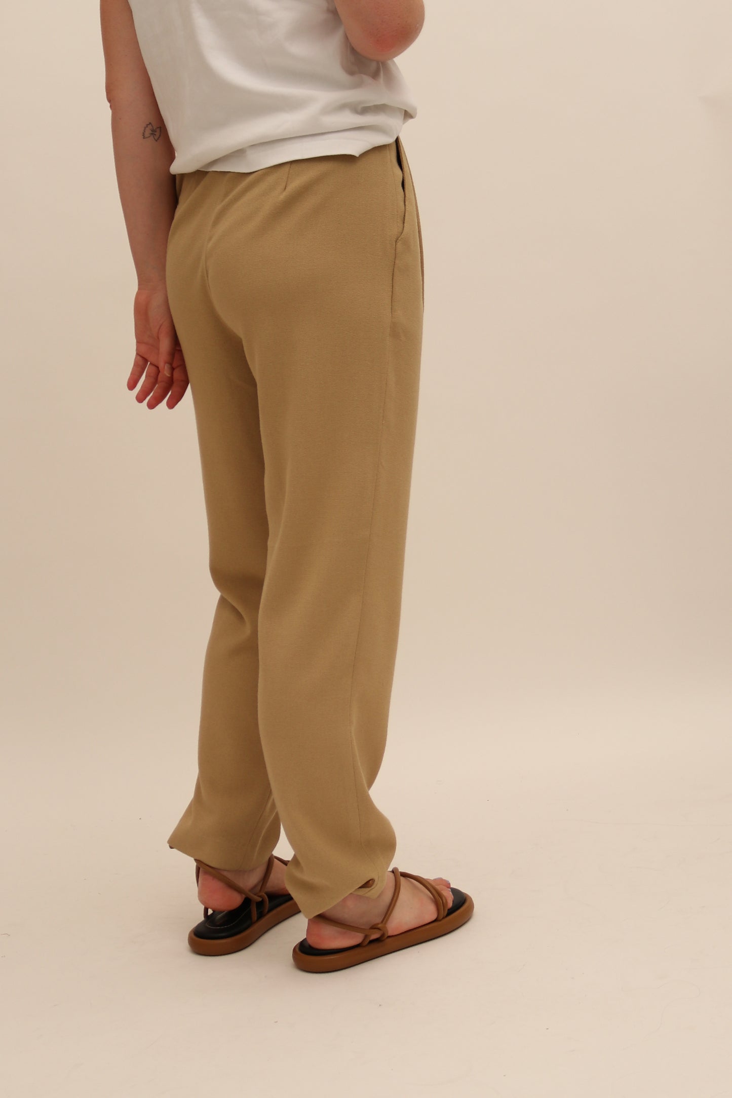 VINTAGE HIGH WAIST TAPERED TROUSER