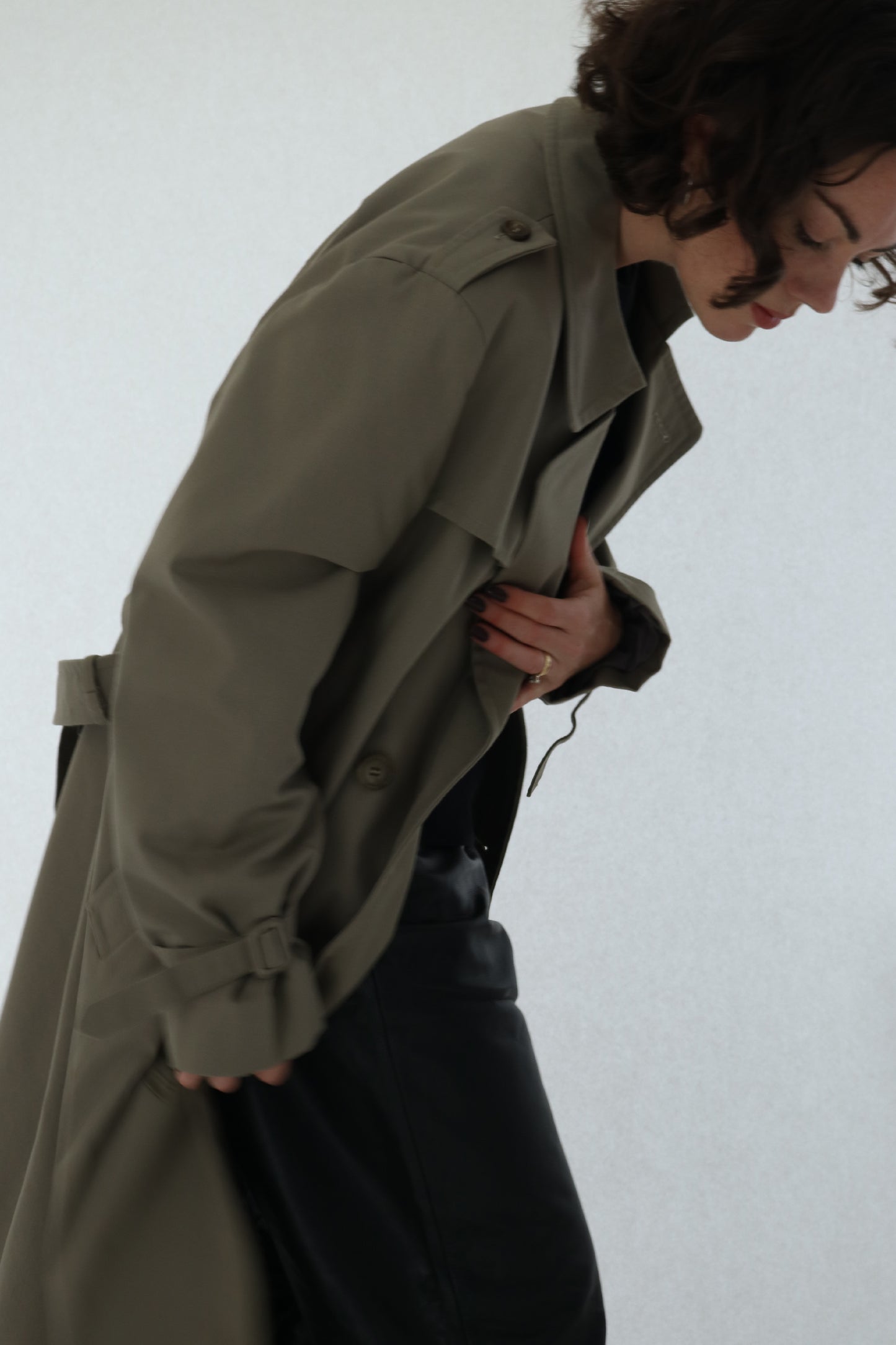VINTAGE KHAKI TRENCH