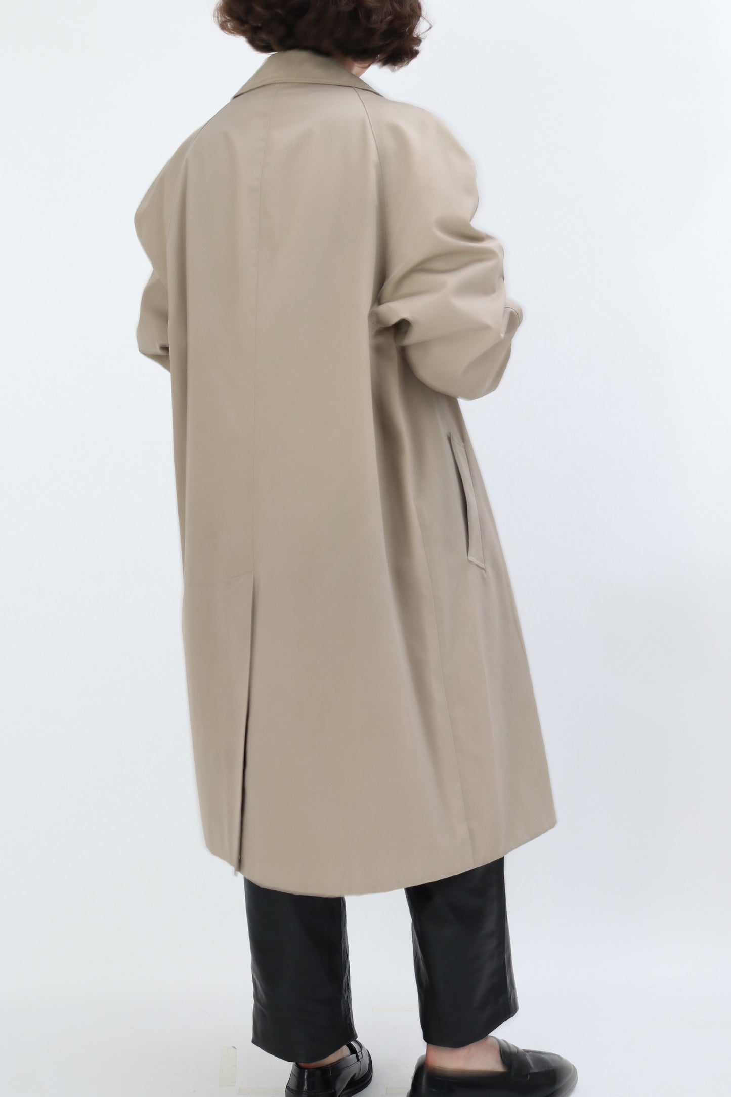 VINTAGE BEIGE TRENCH