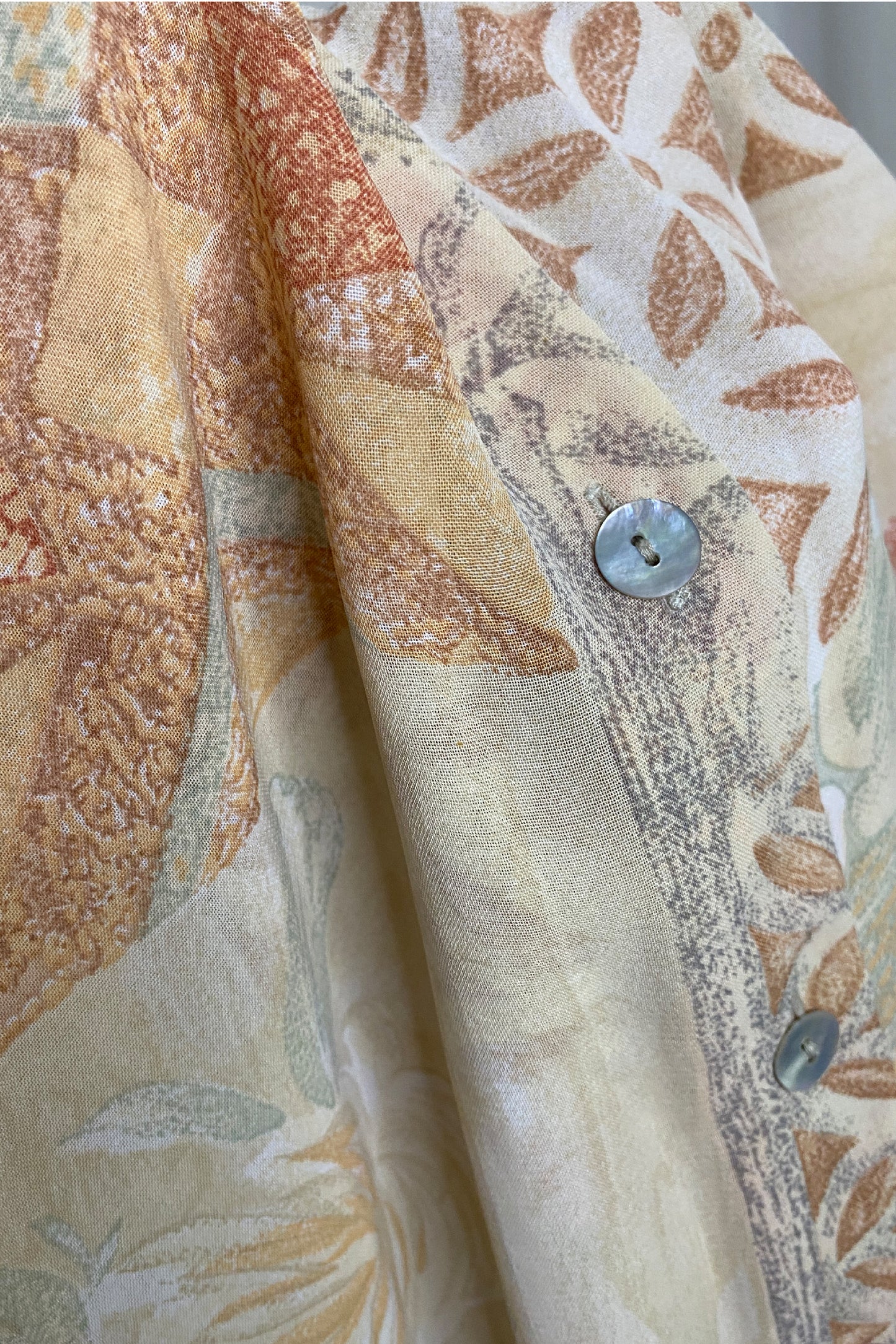 VINTAGE SHEER PRINT SHIRT