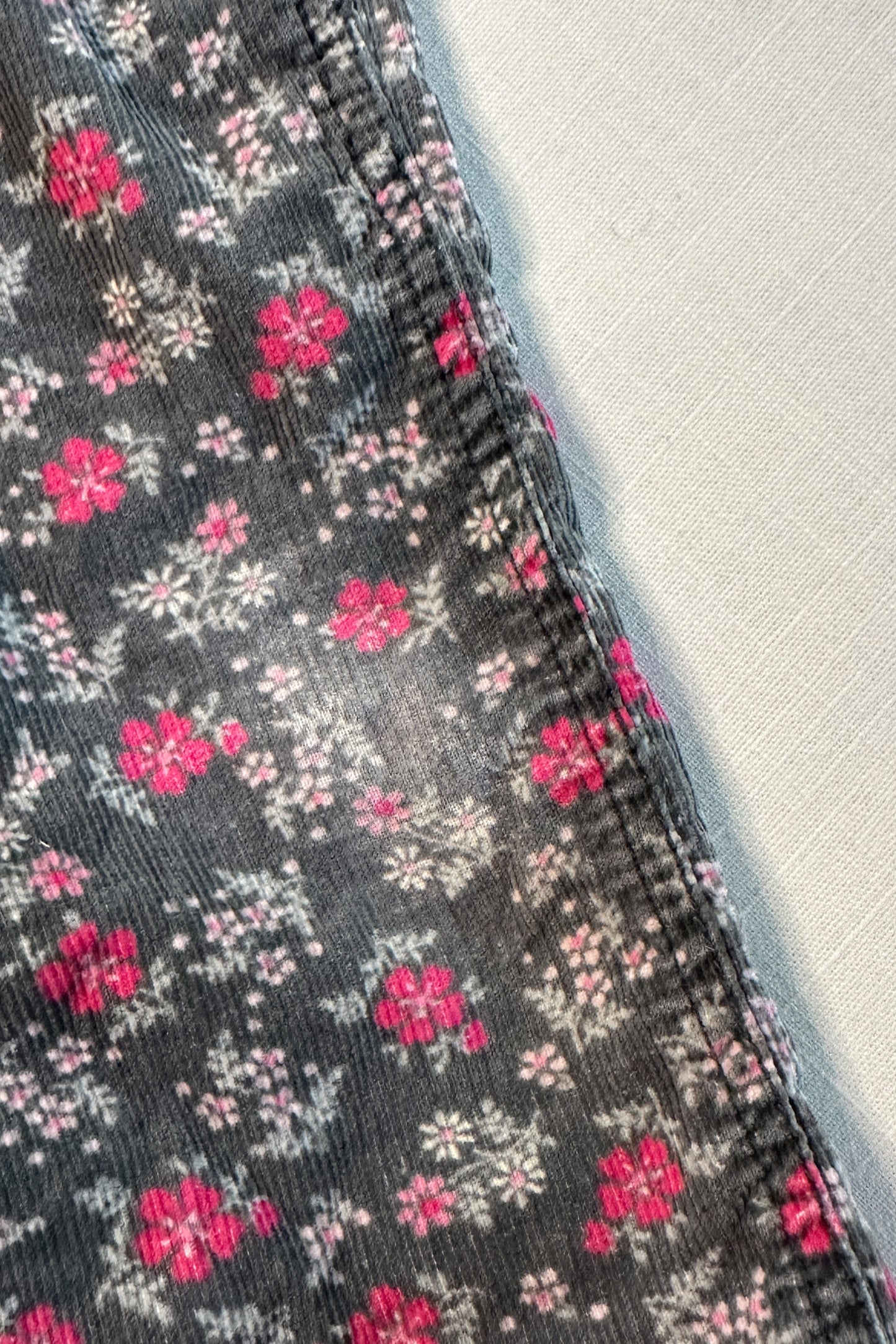 MINI: OSHKOSH B'GOSH FLORAL CORD DUNGAREE