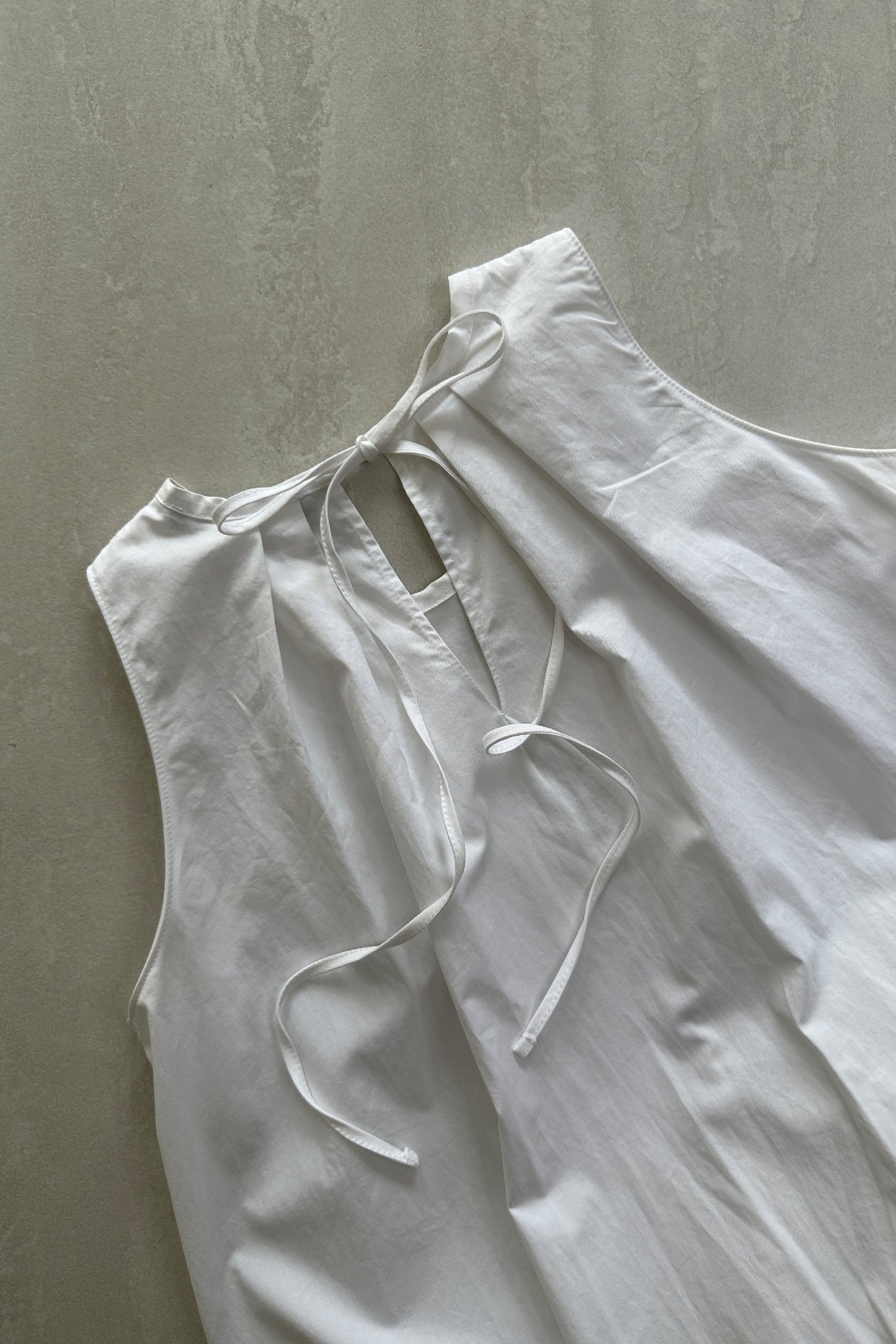 A-LINE TIE-BACK WHITE MIDI DRESS