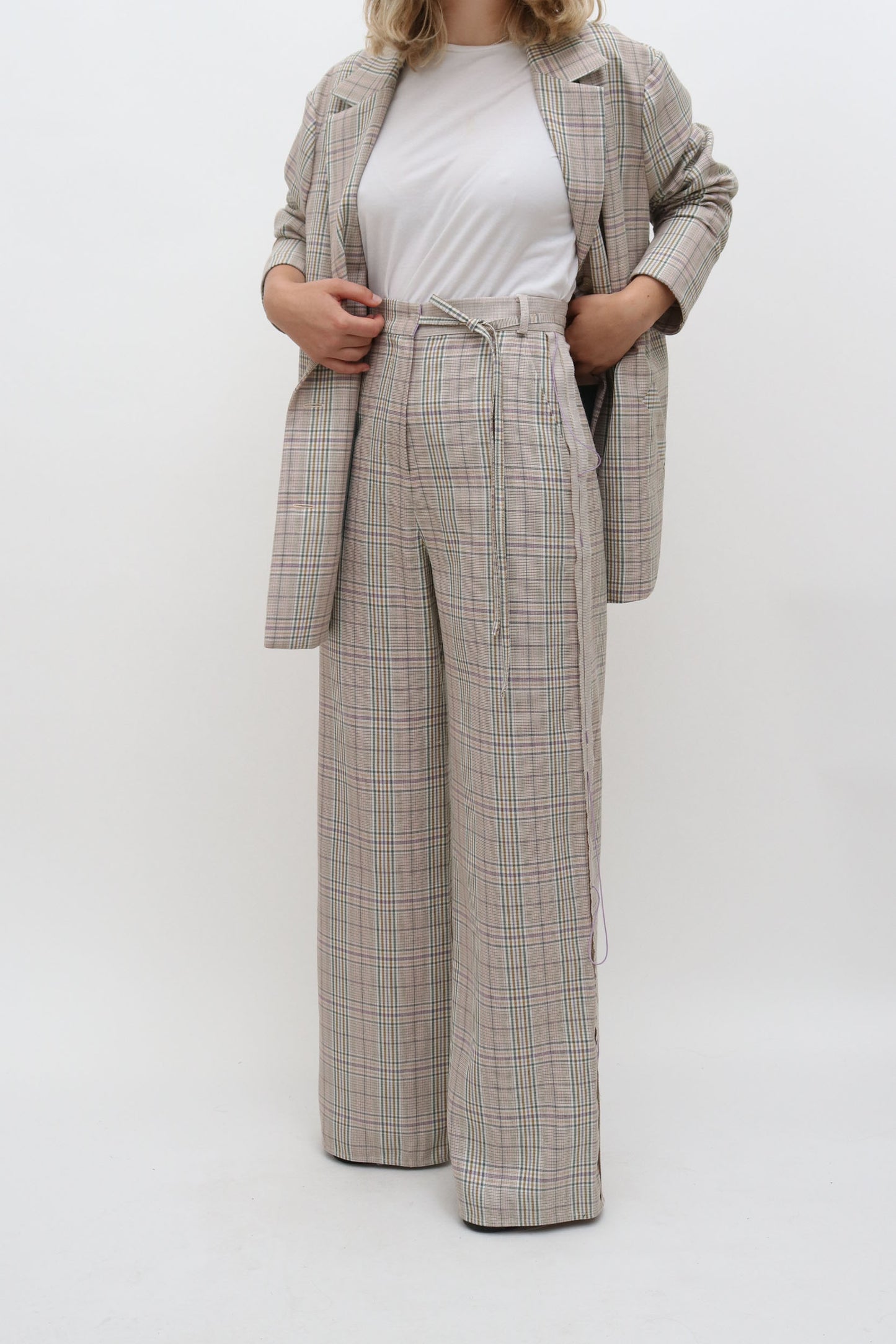 RENT: STEVENTAI REVERSIBLE BLAZER CHECKED SUIT — £38.25 per week