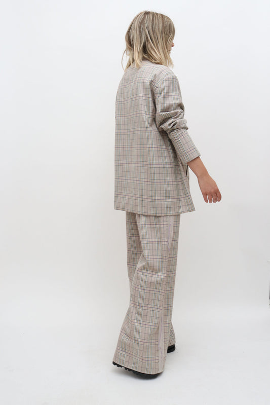 RENT: STEVENTAI REVERSIBLE BLAZER CHECKED SUIT — £38.25 per week