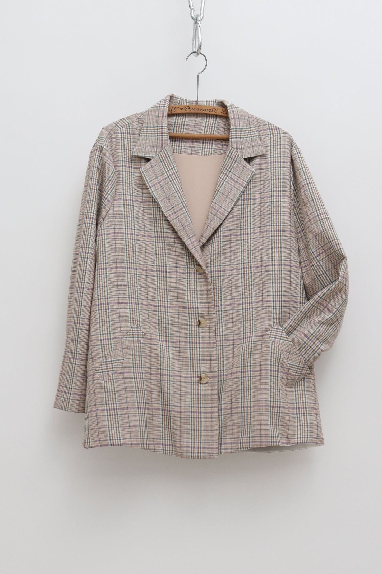 RENT: STEVENTAI REVERSIBLE BLAZER CHECKED SUIT — £38.25 per week
