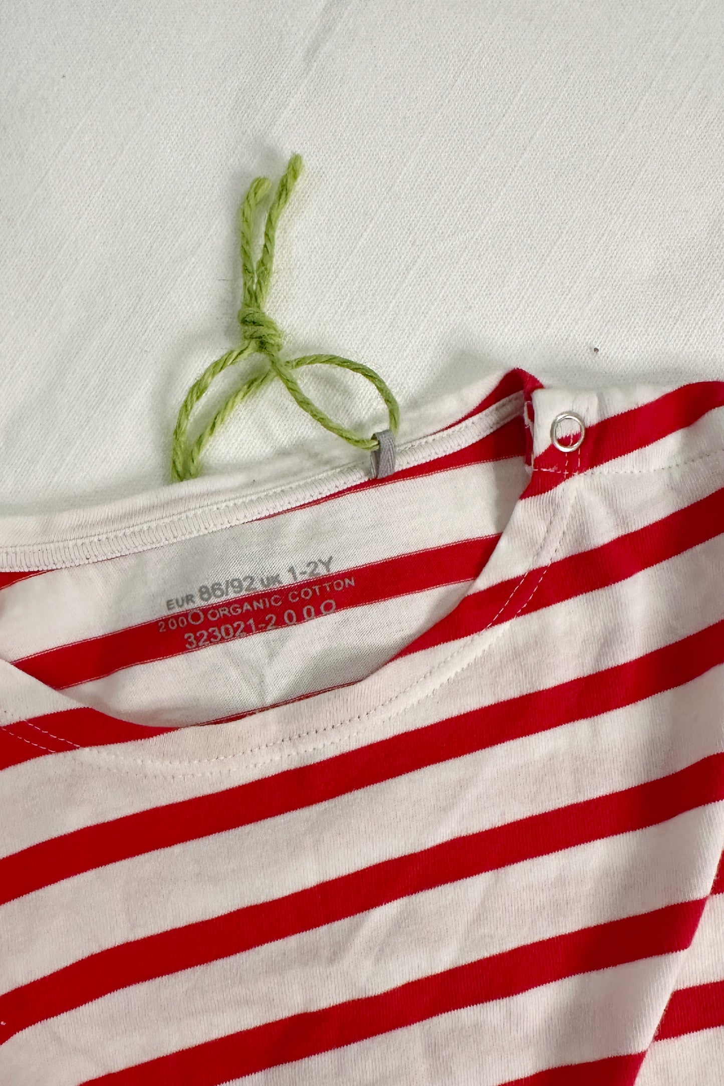 MINI: ARKET RED AND WHITE BRETON