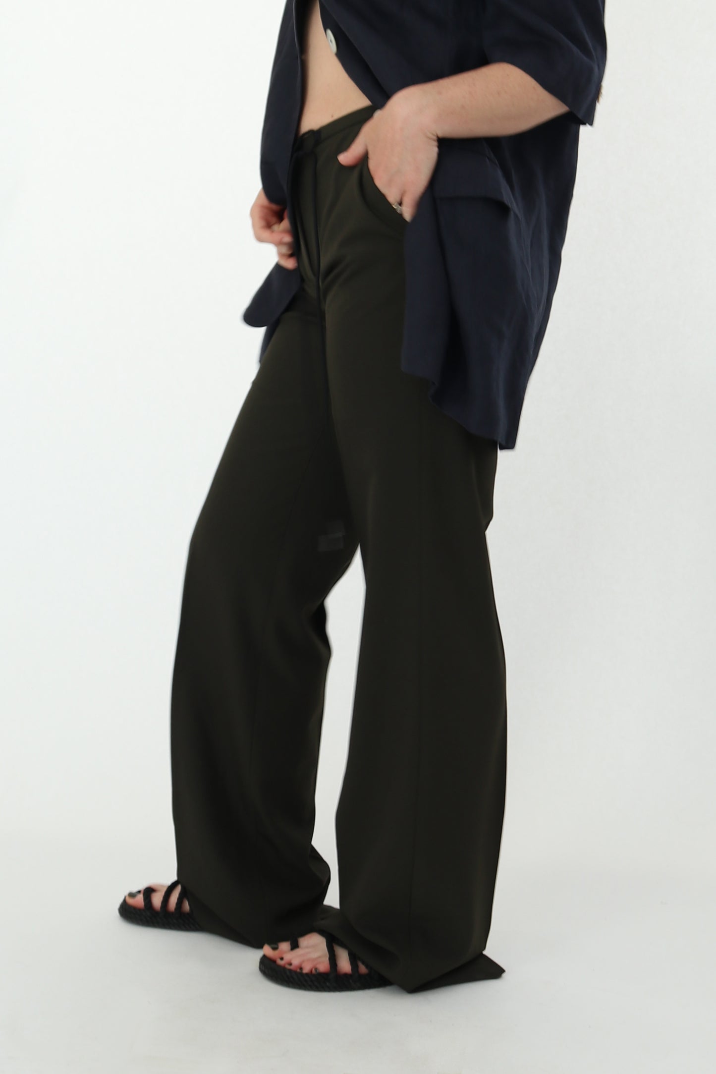 KHAKI TAILORED TROUSERS WITH TIE DETAIL