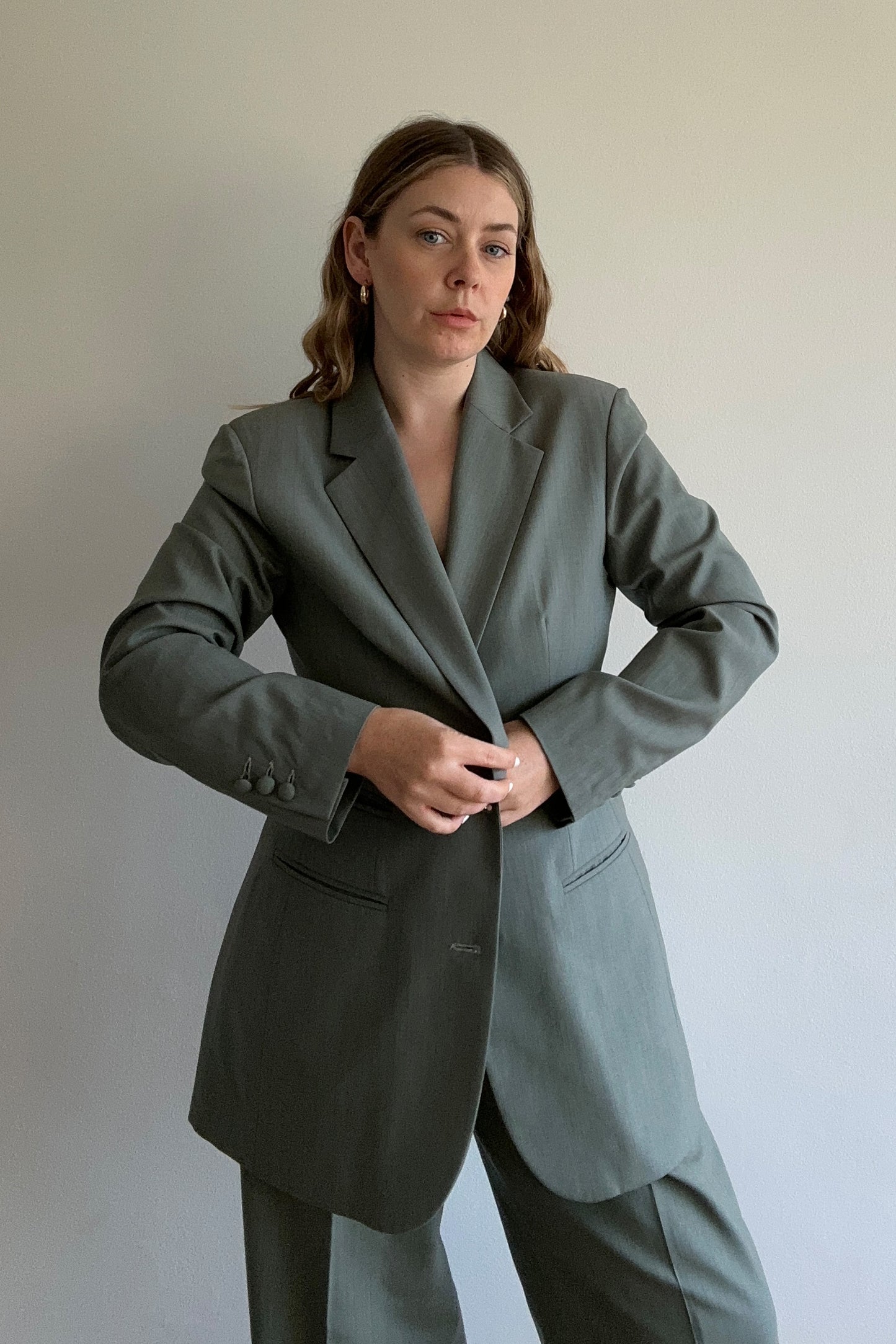 RENT: VINTAGE TAILORED HIGH-WAIST TROUSER SUIT — from £39.75 per week