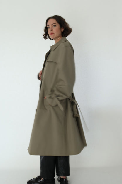 VINTAGE KHAKI TRENCH