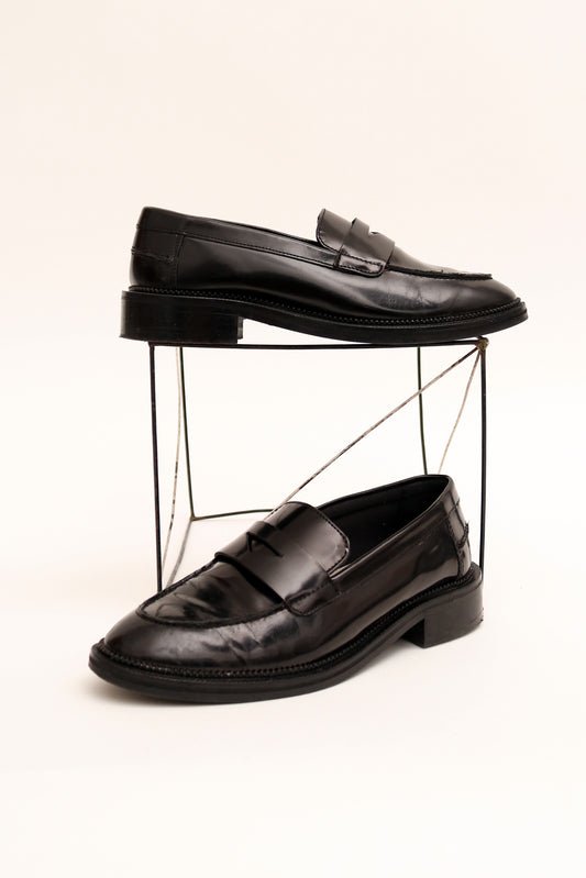 HIGH GLOSS LEATHER LOAFERS